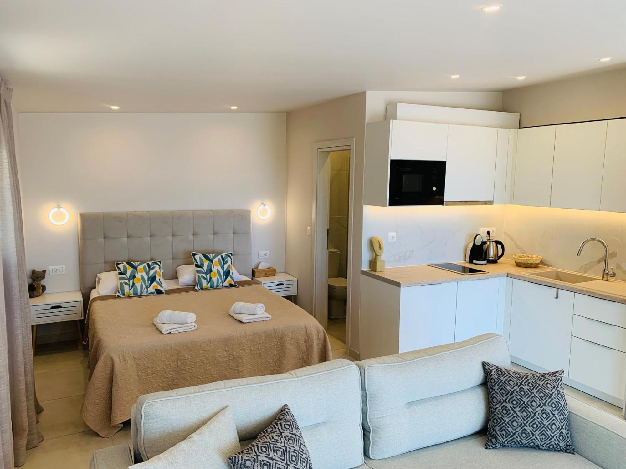 Thelfi Luxury Studio In Attica - Close To Varkiza Beach - Sea View Vári Exteriör bild