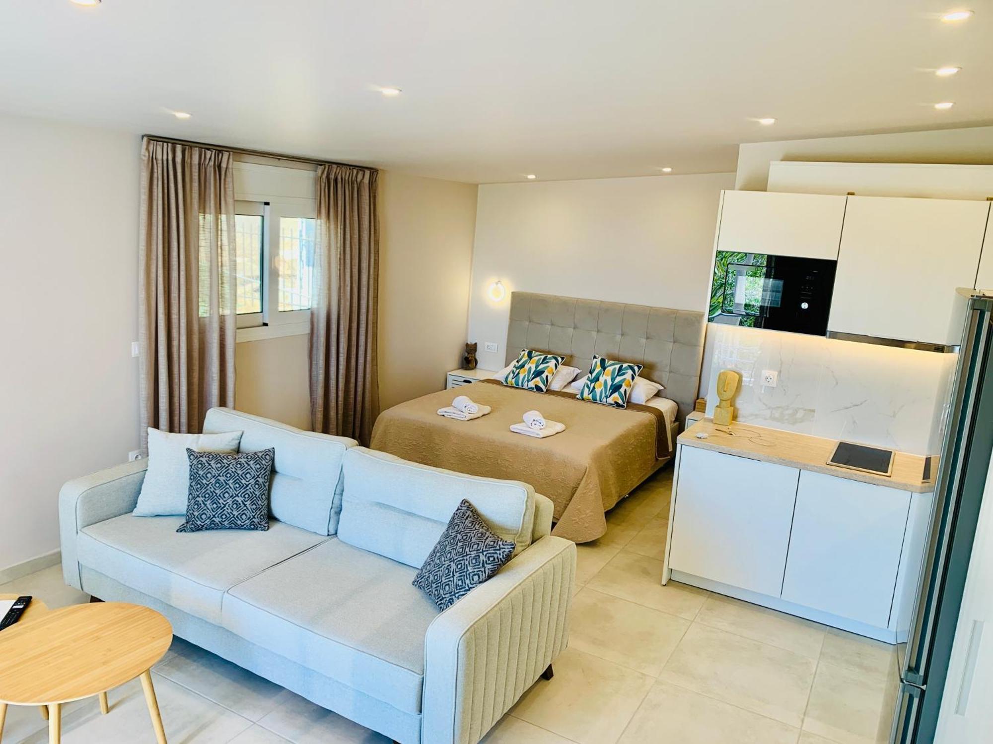 Thelfi Luxury Studio In Attica - Close To Varkiza Beach - Sea View Vári Exteriör bild